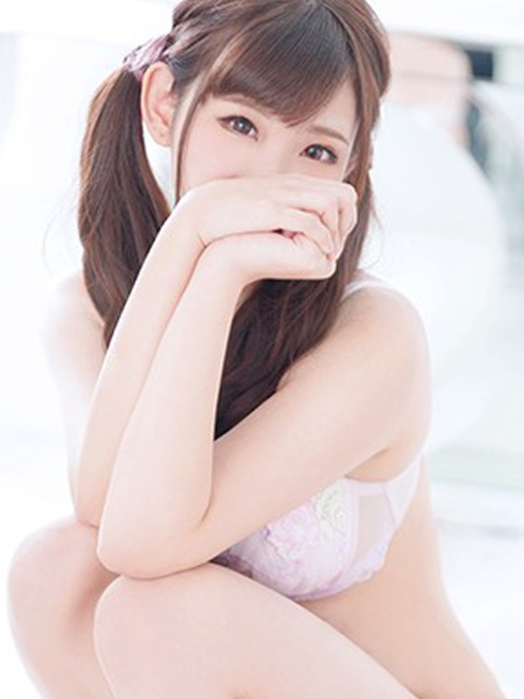 月音 まなか(21)