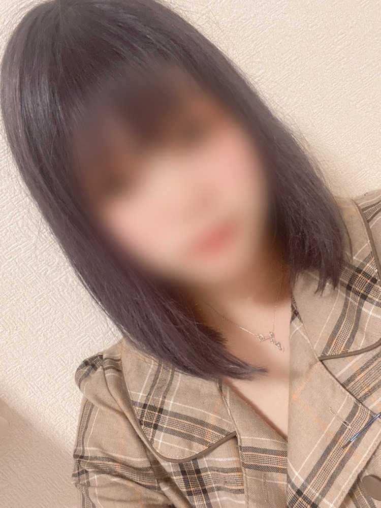 小春 ひより(20)